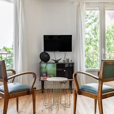 Apartment Bel Avec Garage Sur L'ile De