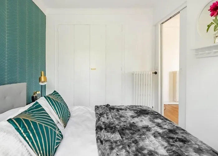 Bel Avec Garage Sur L'ile De *